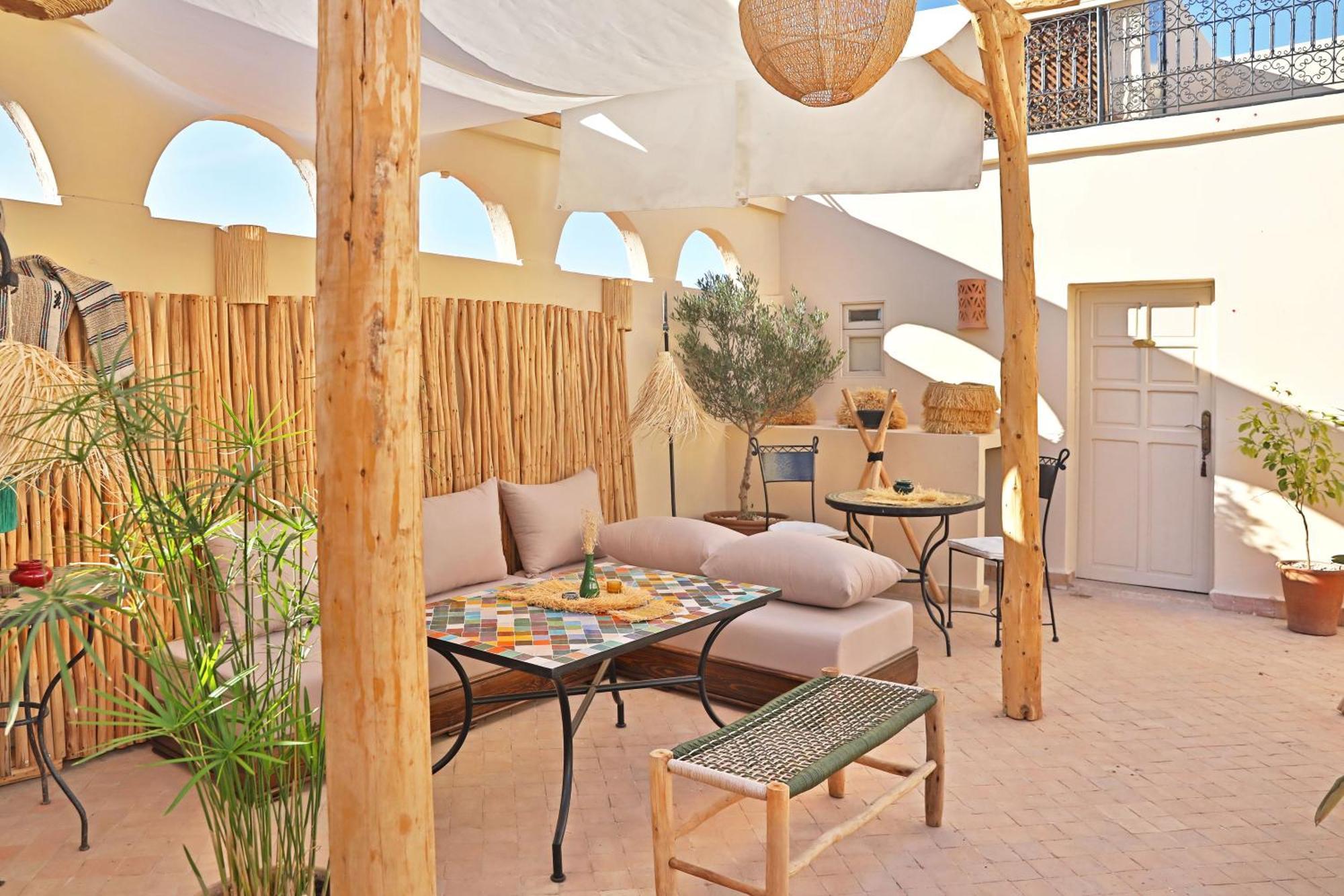 Al Badia 4*